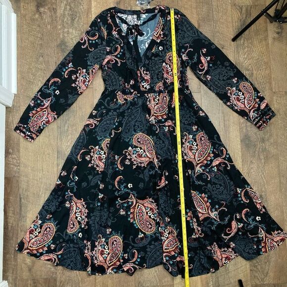 Torrid Midi Challis Skater Paisley V-neck Long Sleeve Black Dress sz 0 / L / 12 - Picture 9 of 10